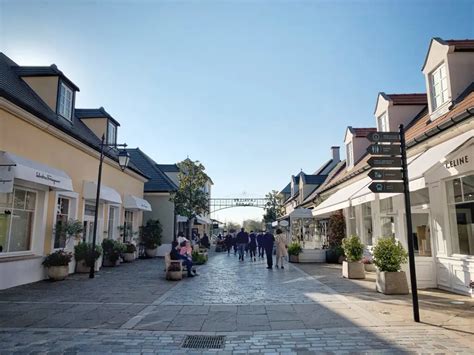 prada outlet la vallee village|la vallee outlet paris.